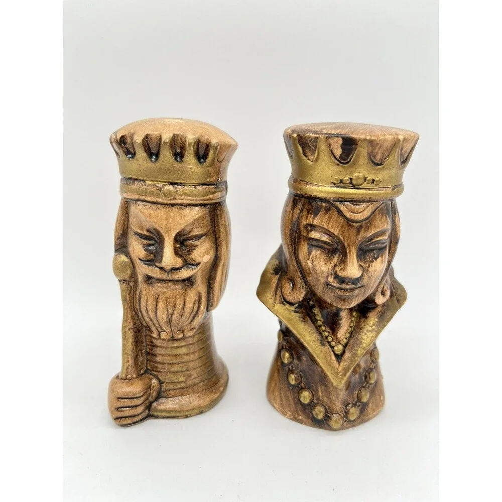 KREISS CORP JAPAN KING AND QUEEN SALT & PEPPER SHAKERS VTG 1950's CHESS POKER